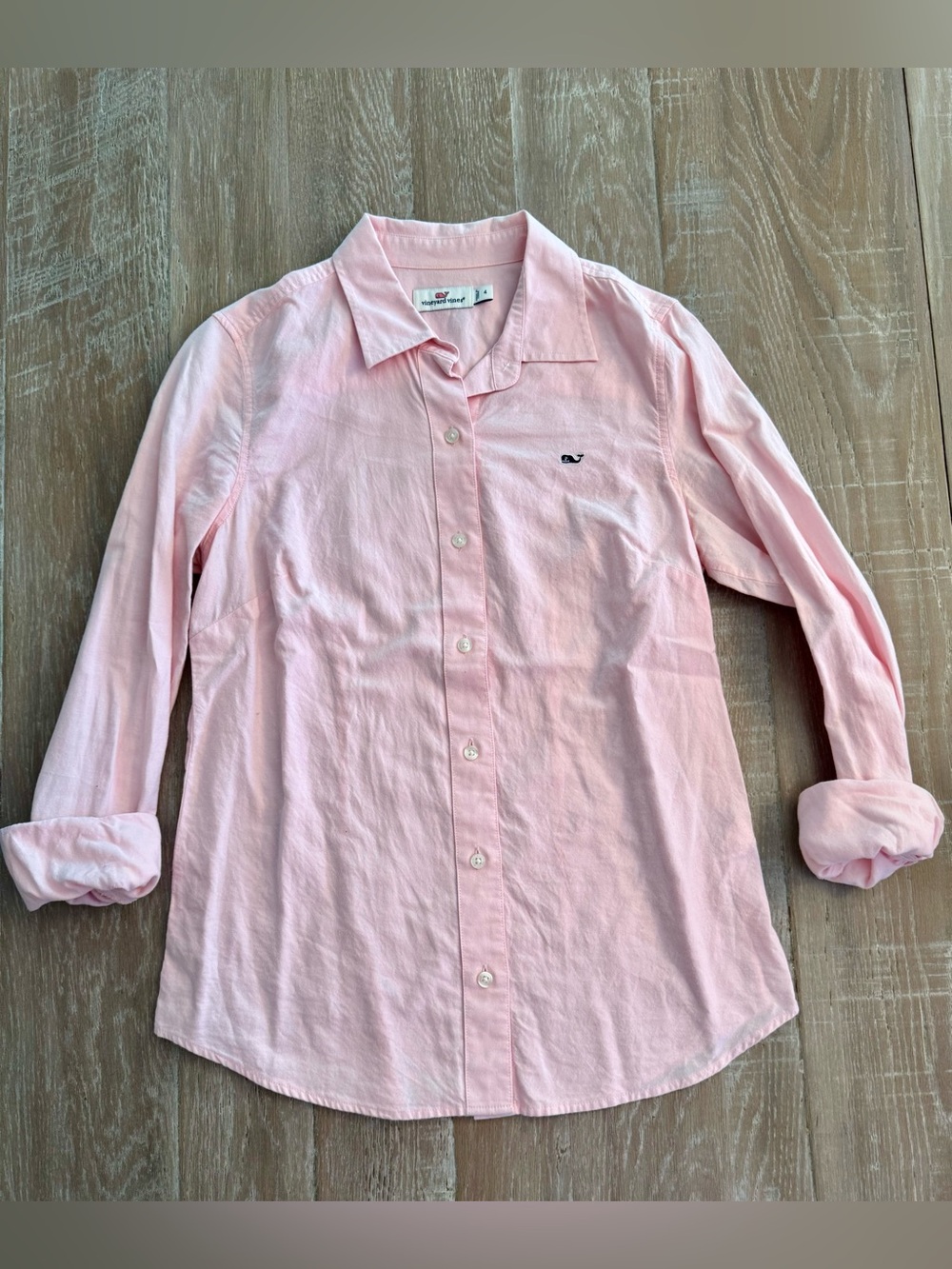 Size 4 vineyard vines button down top